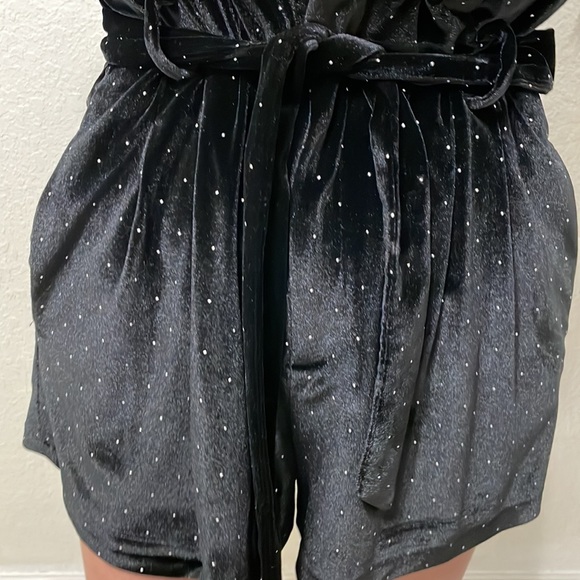 Zara | Suede black short - Picture 4 of 4